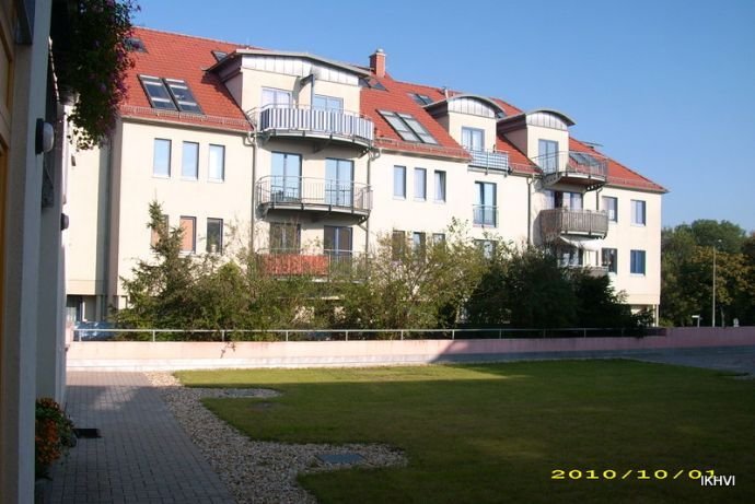 Interessante 2-Raum -Wohnung und Spitzboden, Balkon, EinbaukÃ¼che und Stellplatz in Wittenberg