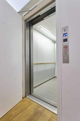 Aufzug in die Wohnung