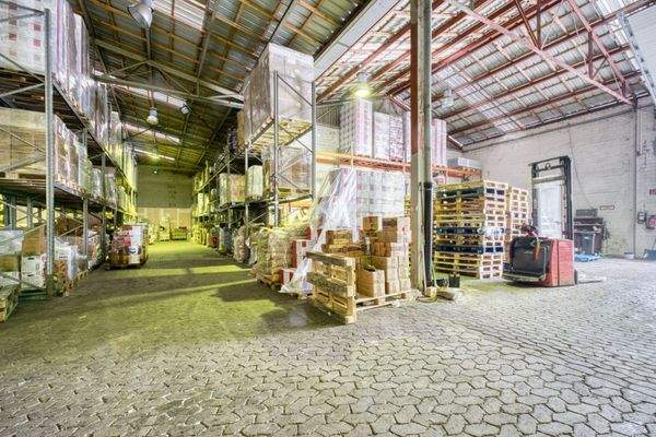Lagerhalle