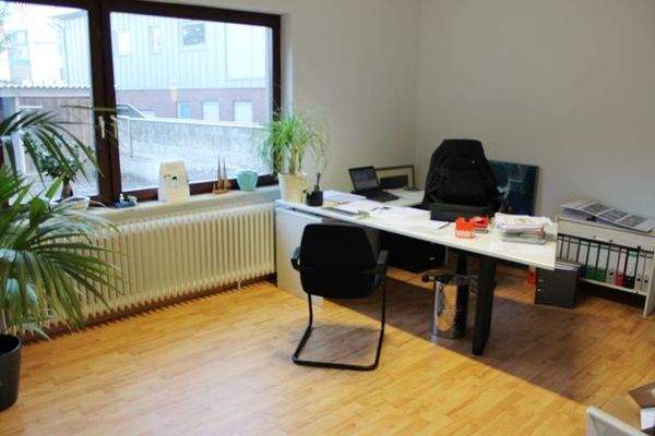 Büro 1