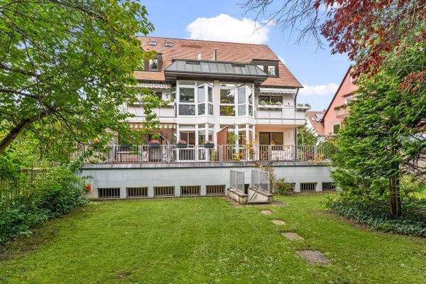 Blick vom Garten auf die Wohnung