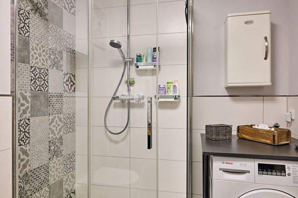 Viel Platz für die Waschmaschine oder Turm