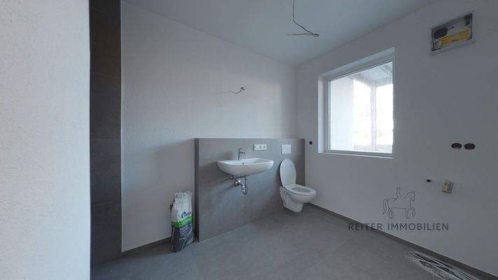 Badezimmer mit ebenerdiger Dusche