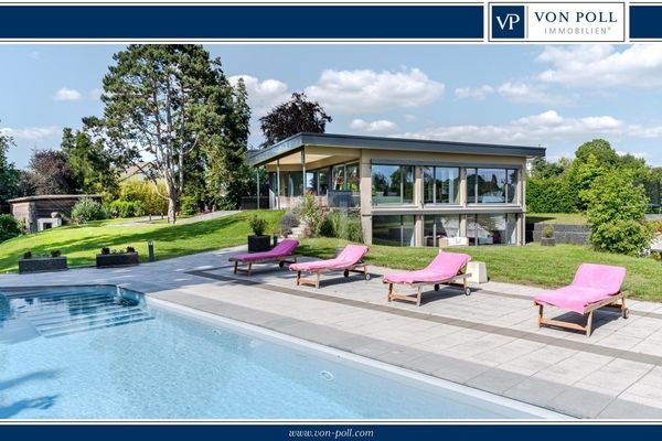 Villa auf einmaligem Grundstück