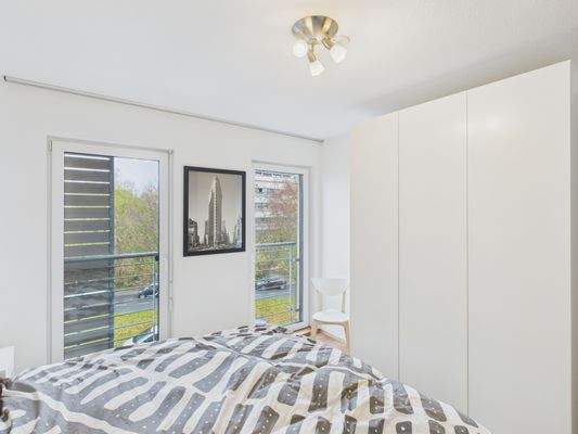 CAM01223G0-PR0169-STILL012