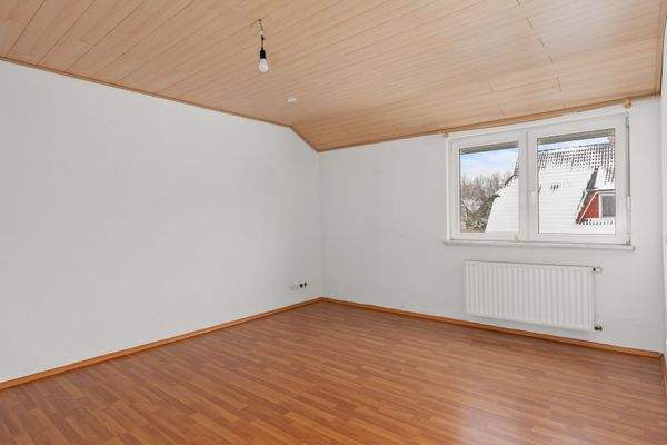 Zimmer 1 im Dachgeschoss 19,72m²