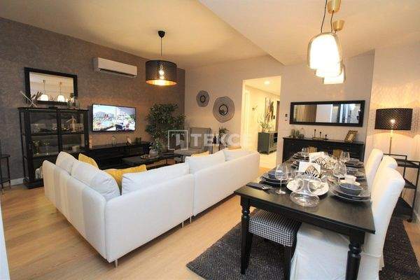 Apartments with Stunning Gardens in İstanbul Ümraniye