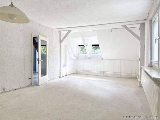 Obergeschoss - Wohn- und Esszimmer