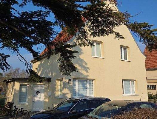 Vorderansicht von links bearbeitet