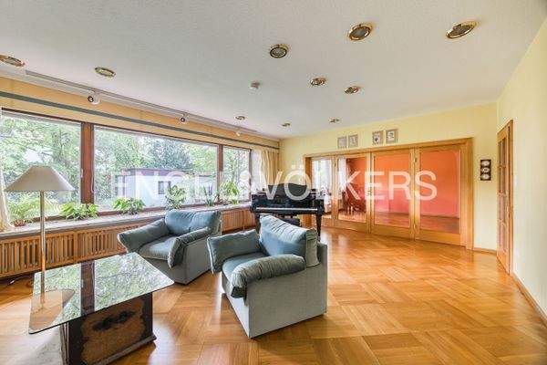 Wohnbereich mit Blick in den Garten