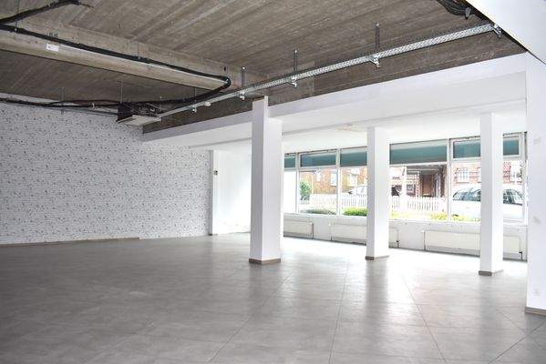 Ladenfläche im Erdgeschoss (vor der Vermietung)