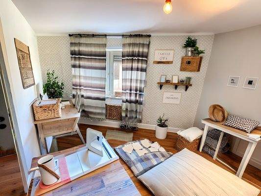 Arbeitszimmer (digital umdekoriert)