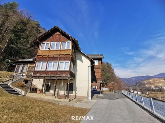 Haus mit Umgebung