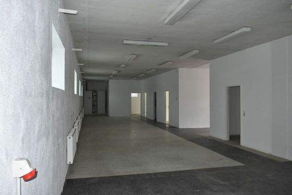 Ansicht 3 mit Kraftstromanschluß