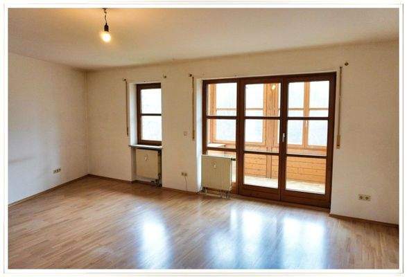 TOP: Wohnbereich mit Loggia