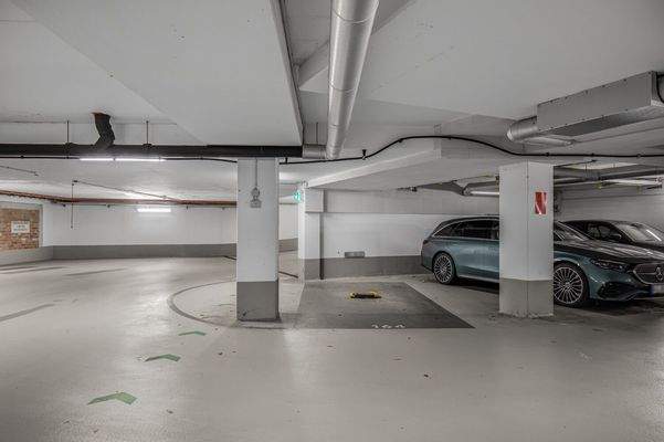 Tiefgaragenstellplatz