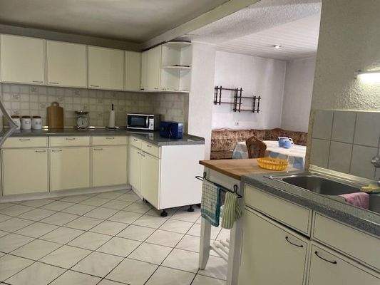 Küche / Essbereich B.4