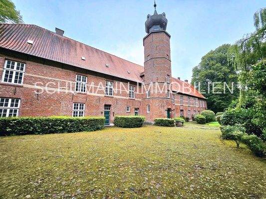 Marstall mit Ahnensaal und 12 Wohnungen(1)