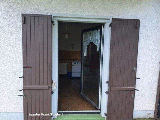 Terrasse zu Eingang Zimmer 3 