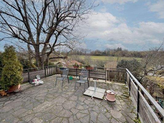 Große Terrasse mit toller Aussicht