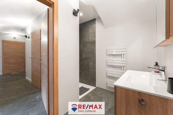 Badezimmer Wohnung 1 im EG