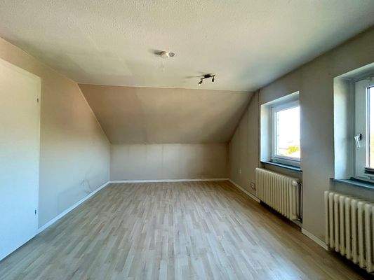 WE Spitzboden Wohnzimmer 