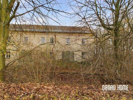 e1696fba-c855-4e12-bda9-4b7db728ac5f