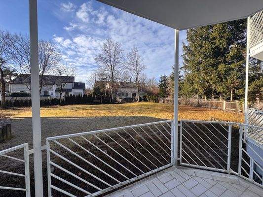 Balkon mit Gartenblick