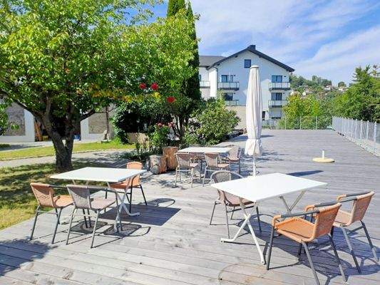 1.) Gemeinschaftsterrasse 
