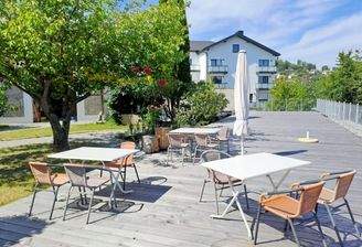 1.) Gemeinschaftsterrasse 