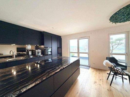 Hochwertige Einbauküche