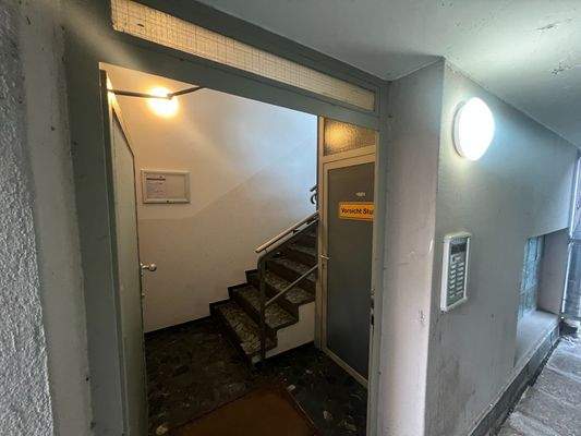 Goslarschestraße 12 Eingang