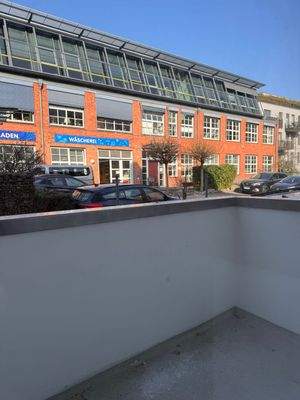 Balkon zum ruhigen Innenhof