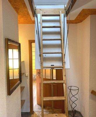 DG_Auszugstreppe Dachboden