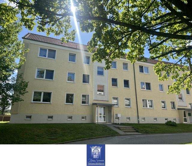 Sonnige Wohnung mit großem Balkon in grüner und ländlicher Umgebung! - Photo 1