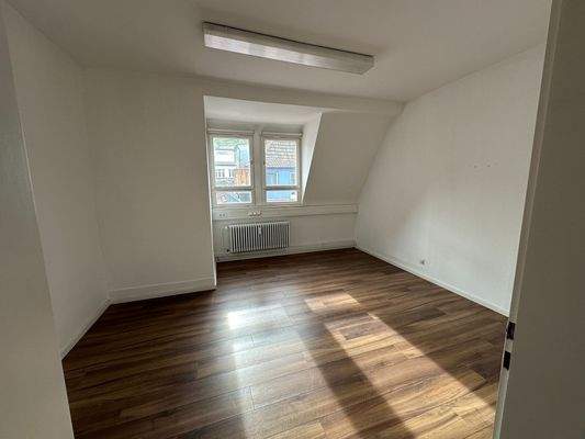 20241001_132429205_iOS