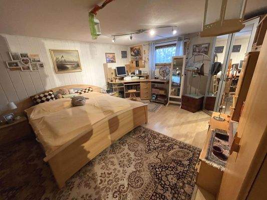 UG Schlafen mit Lichtmulde