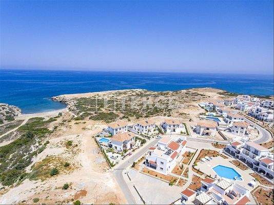 Flat Near the Sea in a Well-Developed Project with Pool in Girne