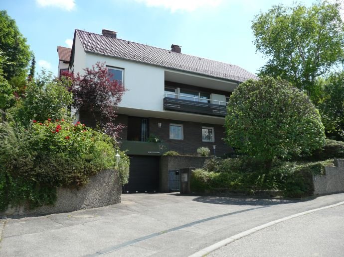 Einfamilienhaus, WG - geeignet, zur Selbstrenovierung mit Garten in bester Aussichtslage von Esslingen