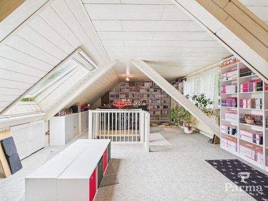 Arbeits- bzw. Hobbyzimmer