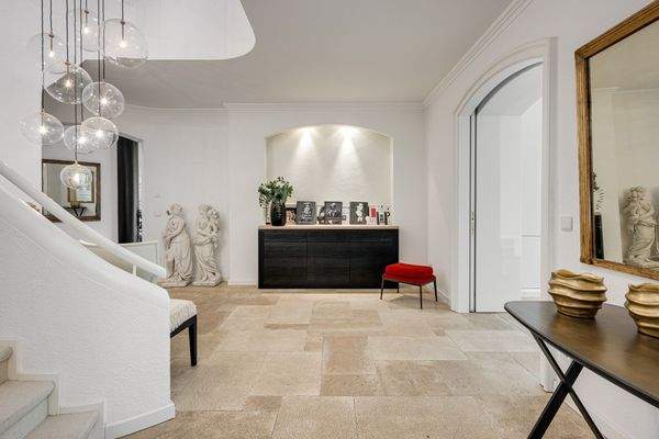 Repräsentative Eingangshalle