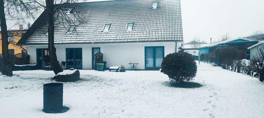 Hinteransicht, zwei Terrassen