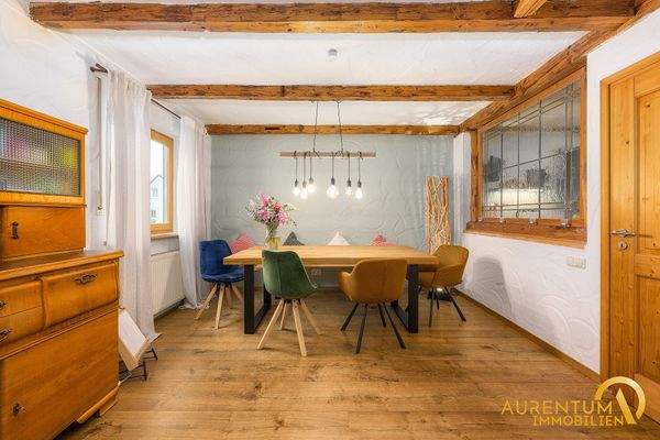 Wohnen & Essen Haus links