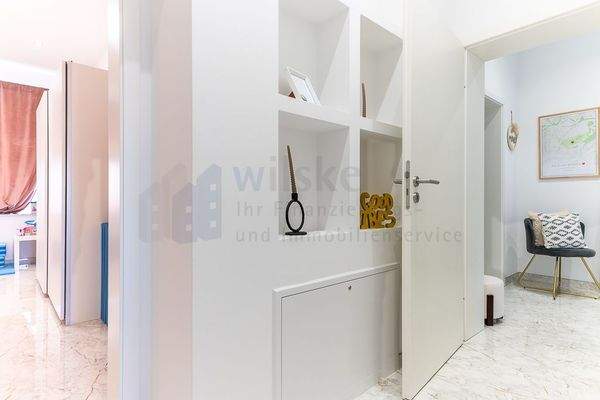 OG_Flur Bad Kindz (5)