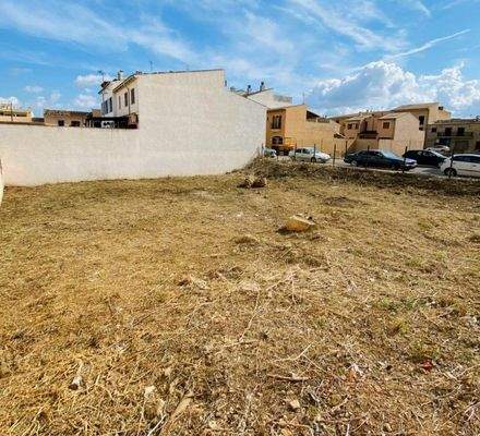 Mehrfamiliengrundstück zum Verkauf in Binissalem, Mallorca