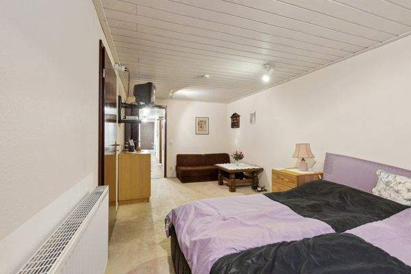 Zimmer im Souterrain 