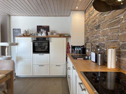 neuwertige Küche Whg. 1