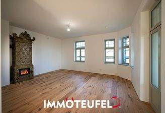 Wohnbereich mit Kachelofen