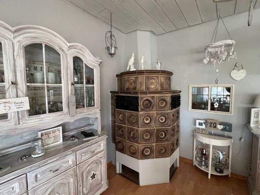 Kachelofen im Ess-Zimmer