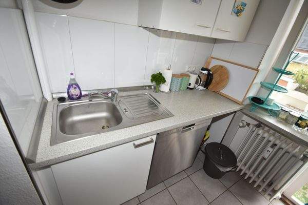 Neuwertige Einbauküche